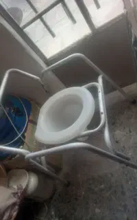 توالت فرنگی/کم استفاده شده /۱۵۰۰