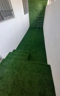 نصب موکت  و فرش راه پله وچمن مصنوعی