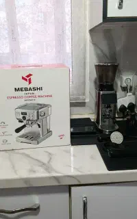 ست دستگاه اسپرسو مباشی ۲۱۱۰ آسیاب ۲۲۹۸ در حد آکبند