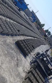 نیازمندیکنفرنیروی کاری وقت شناس درکارگاه بلوک زنی