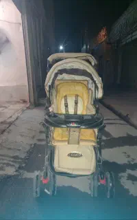 کالسکه کرمی