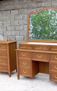 رنگکاری مبل و صندلی و سرویس خواب