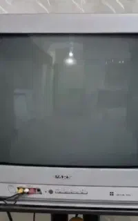 دو عدد تلویزیون یکی ۱۴ اینچ هستش یکی ۲۱ اینچ