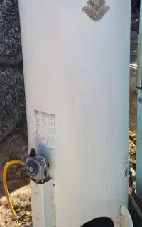 آبگرم‌کن تمیز