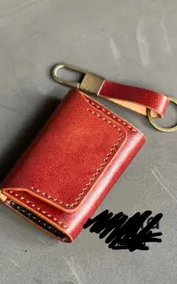 جاکارتی اکادئونی و جاکلیدی چرم فارا