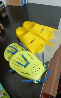 پافین شنای قدرتی