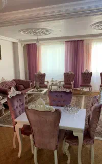 مبل ۸نفره همراه با میز غذاخوری ۴نفره