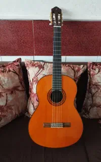 گیتار یاماها