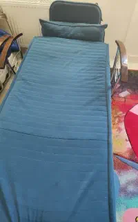 فروش دو عدد تخت تاشو