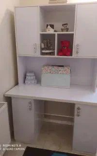 میز تحریر یا میز خیاطی