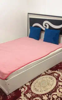 تخت خواب۲نفره همراه چراغ شب خواب