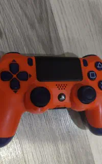 دسته بازی ps4 اورجینال نارنجی