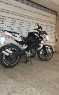 ان اس 200NS
