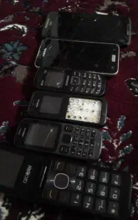 تعدادی گوشی قدیمی