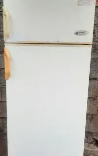 یخچال آزمایش