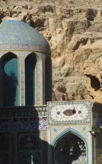 تور زیارتی بی بی حکیمه و بازار بندر گناوه