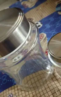 شیشه حبوبات و ادویه
