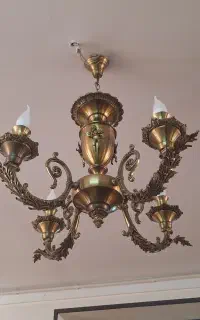 لوستر برنز ۴ و ۵ شعله در حد نو