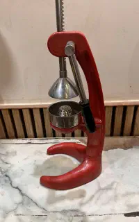 آبمیوه گیر