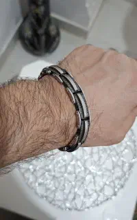 دستبند استیل اصل درحد نو