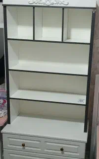 کمد و کتابخانه