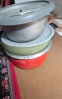 تعدادی لوازم آشپزخانه