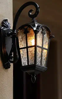 چراغ دیواری ویلایی مدل تیتان