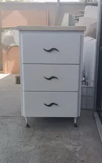 کابینت سه کشو