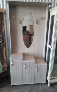 جاکفشی ایستاده - جادار و مرتب - سمساری پایتخت یزد