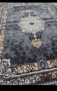 فرش  ۹متری ۷۰۰شانه آکبند و نو داخل کاور