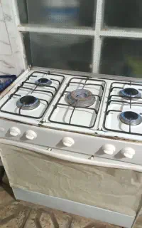اجاق گاز کارکرده تمام شعله ها سالم