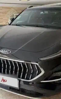 ماشین کی ام سی کی ۷مدل ۱۴۰۰