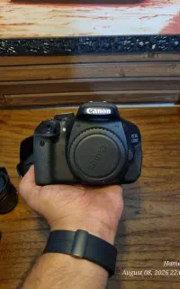 دوربین عکاسی کانن canon 600d به همراه دو عدد لنز