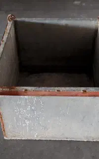 تشت گالوانیزه