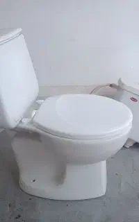 توالت فرنگی سالم