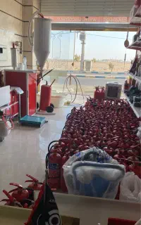 شارژ کپسول آتش نشانی کلاه ایمنی کفش ایمنی لباس کار