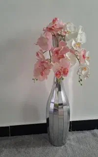 گل وگلدان در حد نو
