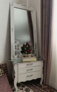 آینه و شمعدان