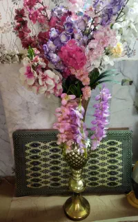 گلدان گل با کل گل تمیز ومرتب