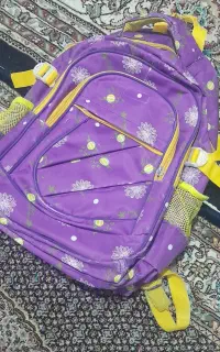کوله پشتی مدرسه