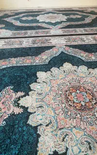 دو عدد فرش ۷۰۰ شانه ۲۲۵۰ تراکم ۹ متری