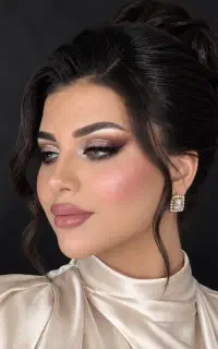 میکاپ حرفه‌ای+شینیون با آف ویژه 1تومن(ظرفیت محدود)