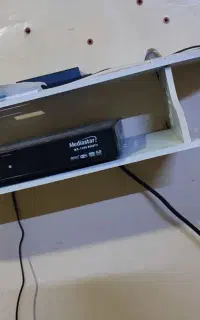 شلف و پایه ی دیواری تلویزیون
