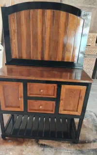 ساخت و فروش انواع وسایل چوبی