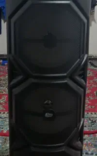 اسپیکر بزرگ