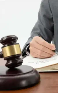 وکیل دادگستری