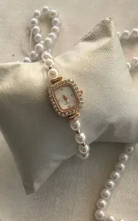ساعت مرواریدی کراواتی