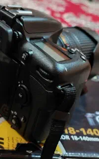 دوربین نیکون D7500