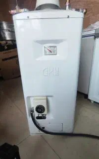 بخاری شومینه .آبگرم کن دیواری