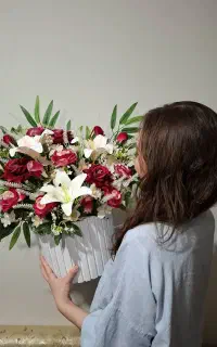 باکس گل مصنوعی برای مراسم خواستگاری